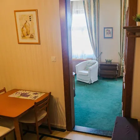Irina Apartman